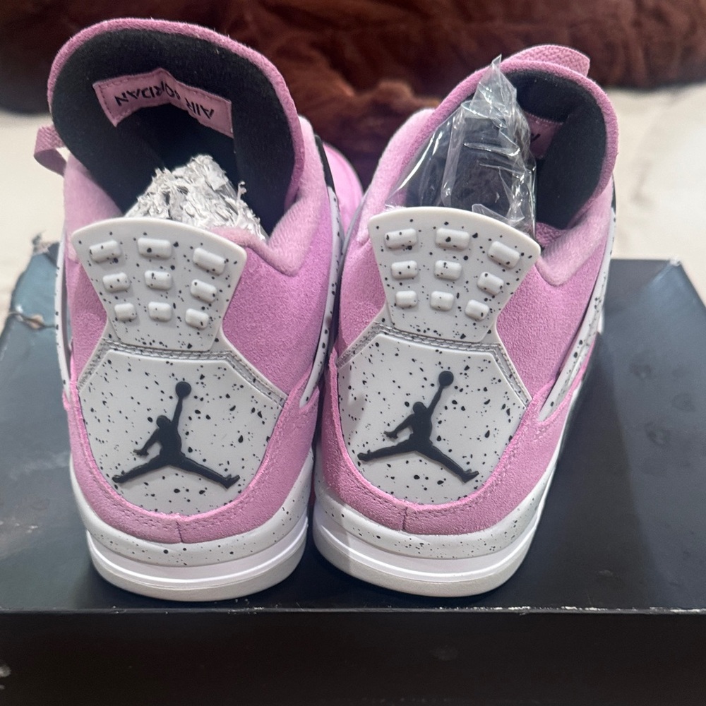 Women’s air Jordan 4 retro - Picture 4 of 8